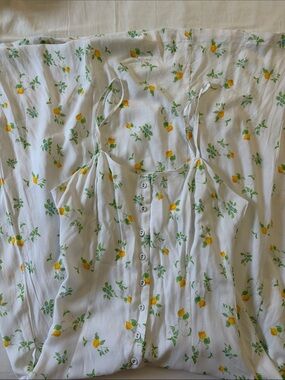 Suzy Shier Lemon Print White Spaghetti Strap Maxi Dress